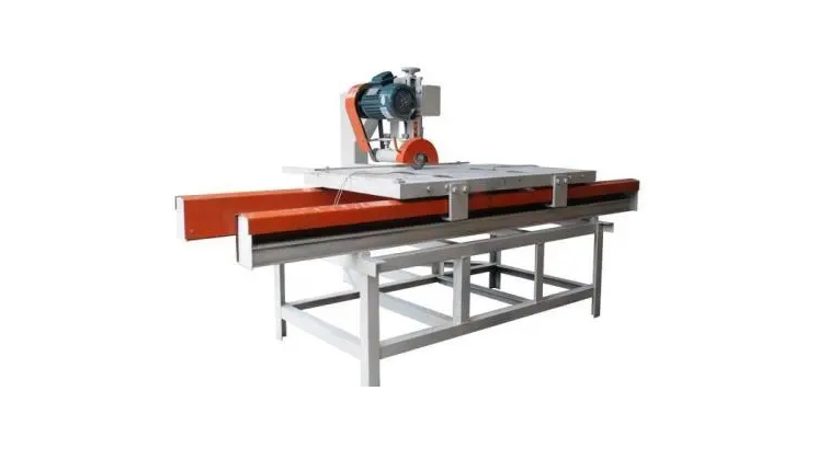 青島TECO鑄鐵剎車電機EVVFYG-90kW-8P涉足龍巖養雞設備板塊的風雨